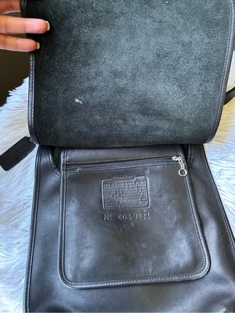 Coach 9135 Vintage Hippie Flap Slim Crossbody Shoulder Bag Black Leather 🖤 - Picture 4 of 16